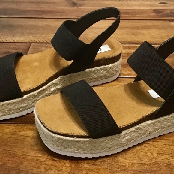 Steve Madden slip On Flatform Sandals~Black~Size6 - Picture 3 of 8